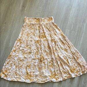 Mahina Cream Pleated Midi Skirt Resort Wear